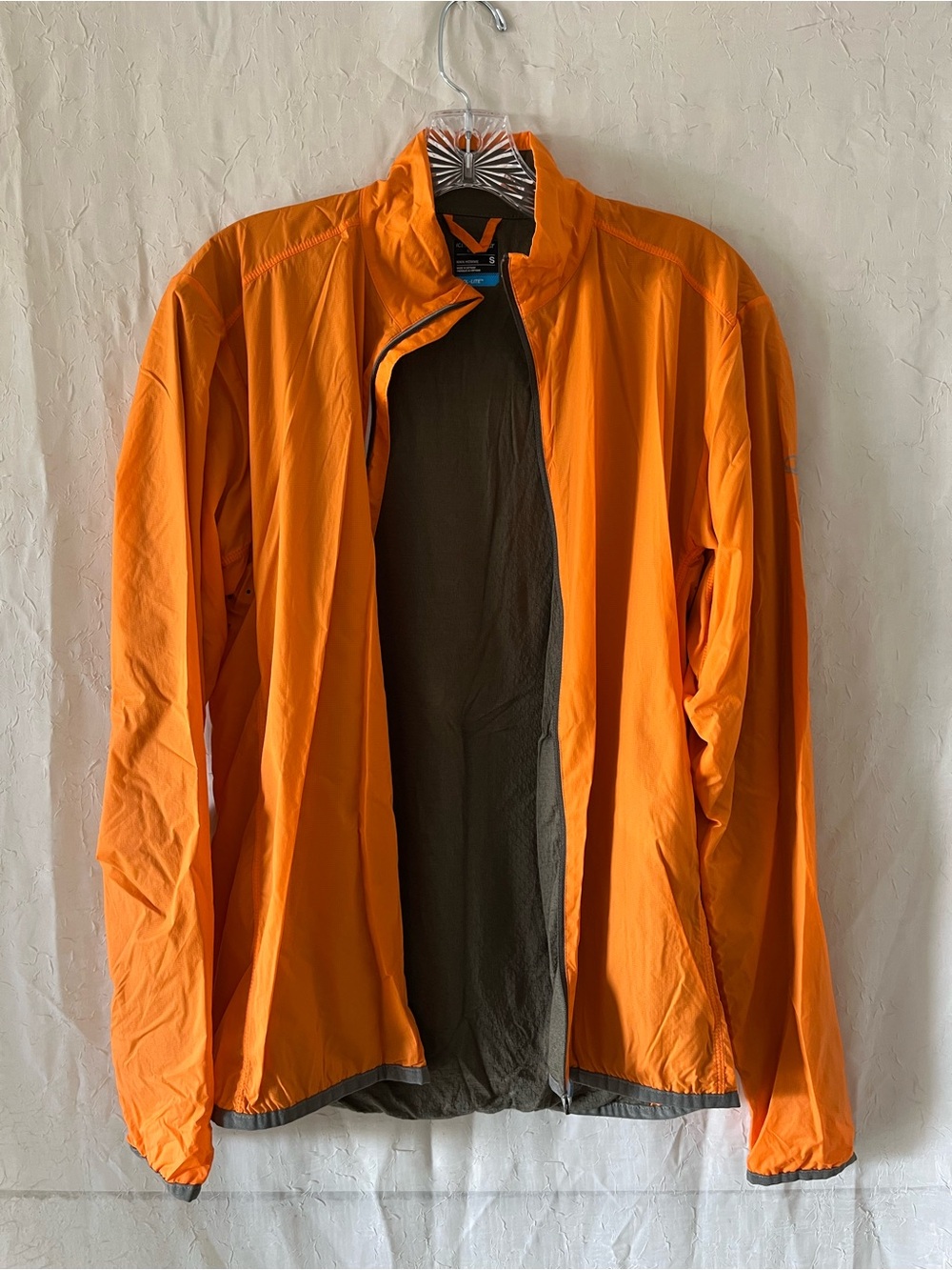 Lightweight Windbreaker Jacket